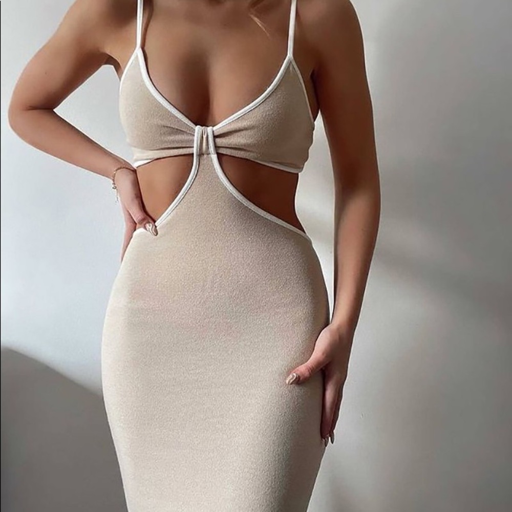 Contrast Binding Cutout Ruched Apricot Dress